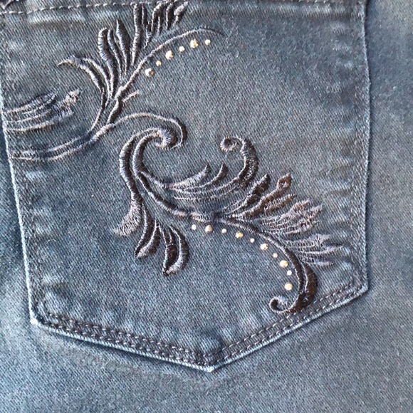 Lee Denim - Picture 4 of 8